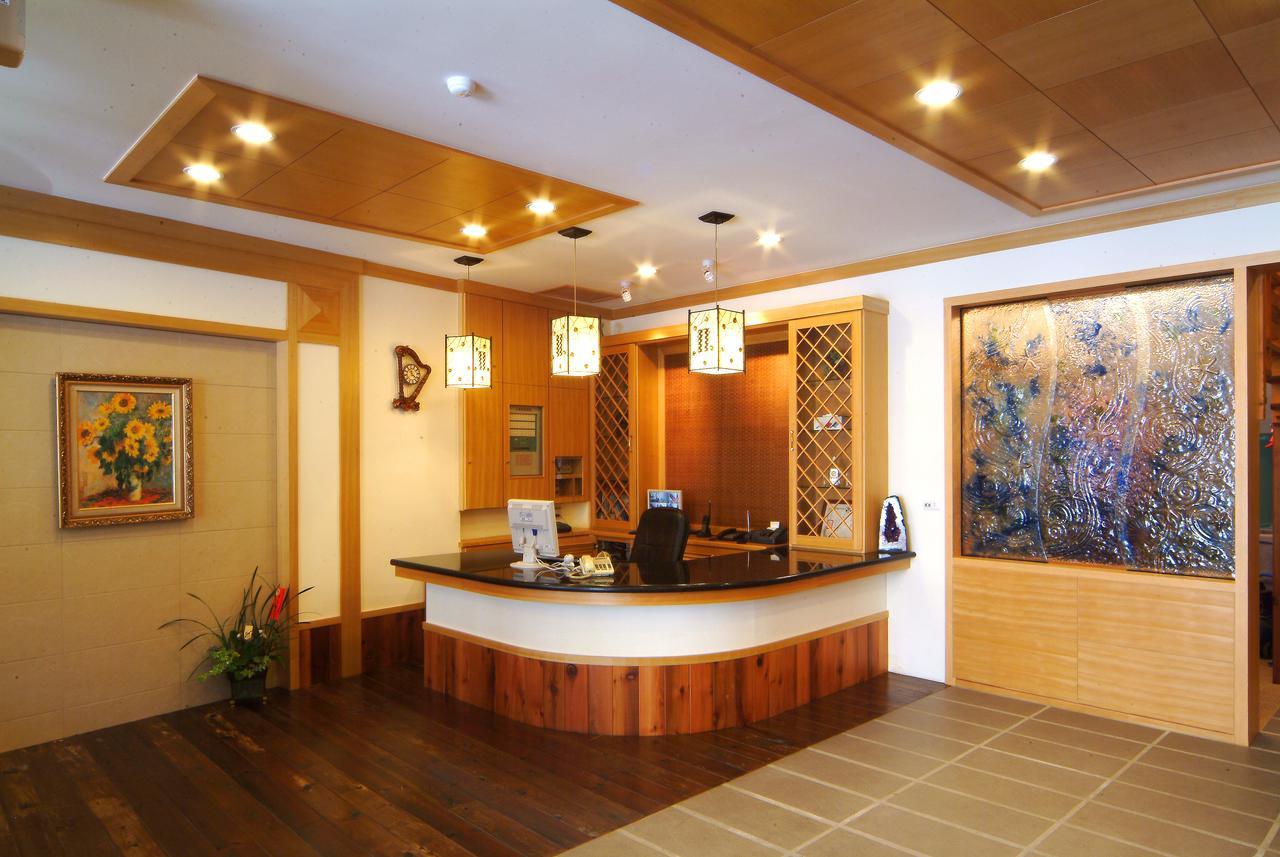 Hejia Hot Spring Hotel Renai Exterior photo